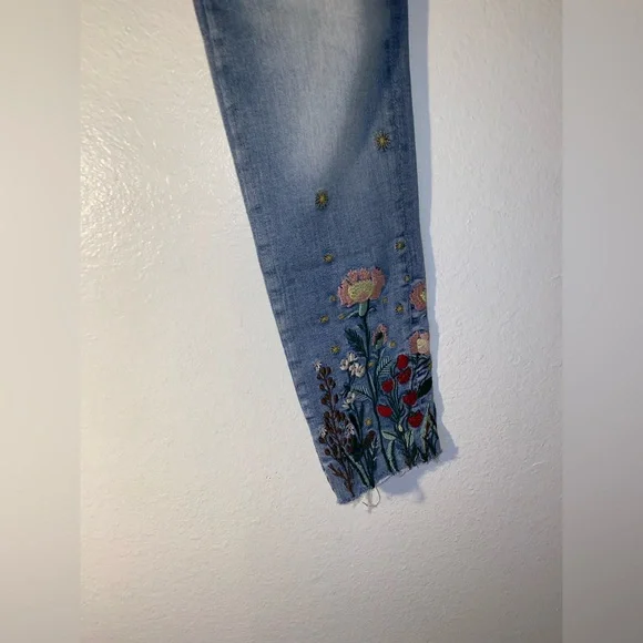 Driftwood floral embroidered Blue Sexy jeans size 26 - Picture 3 of 7